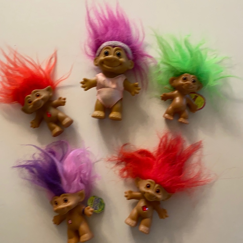 5 vintage trolls